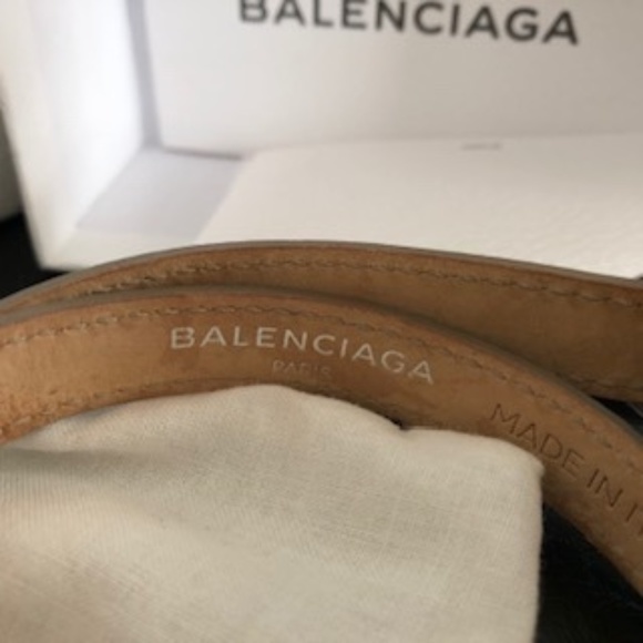 BALENCIAGA Triple Tour Taupe Leather Bracelet M - Picture 3 of 4